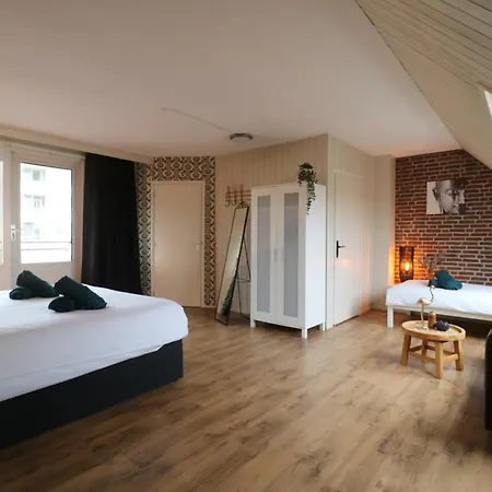 Aan Zee Met 2 Parkeerplekken! * Egmond aan Zee