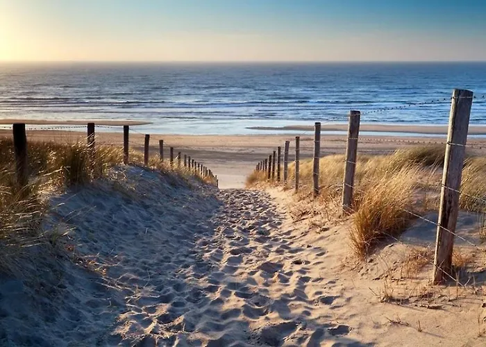 Апартаменты Aan Zee Met 2 Parkeerplekken! Эгмонд-ан-Зее