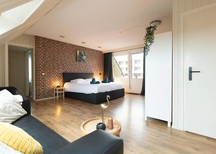 Апартаменты Aan Zee Met 2 Parkeerplekken! Эгмонд-ан-Зее